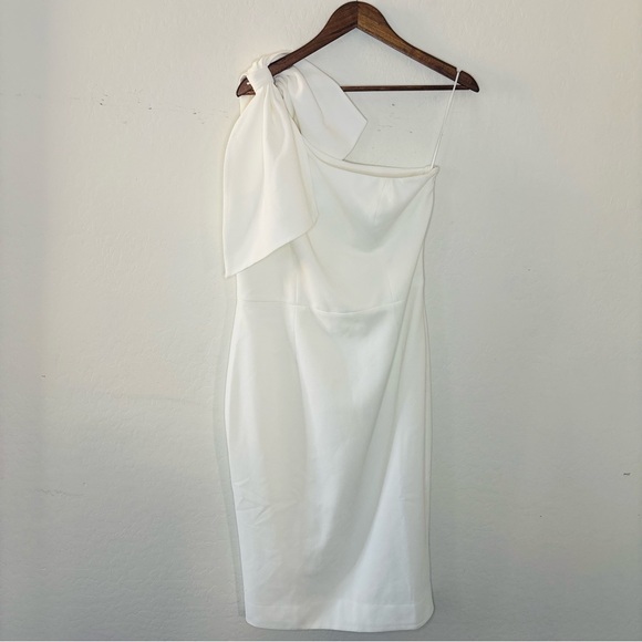 Dress the Population Tiffany one-shoulder midi dress in white crepe fabric - Picture 4 of 12